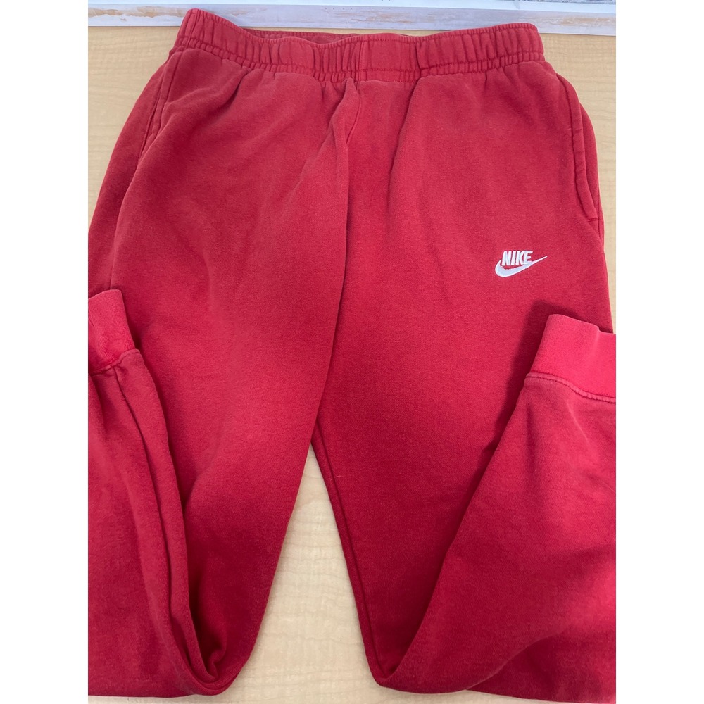 Nike Sportswear Club Fleece Joggers Red Sweatpants Mens Size Medium Embroidered
